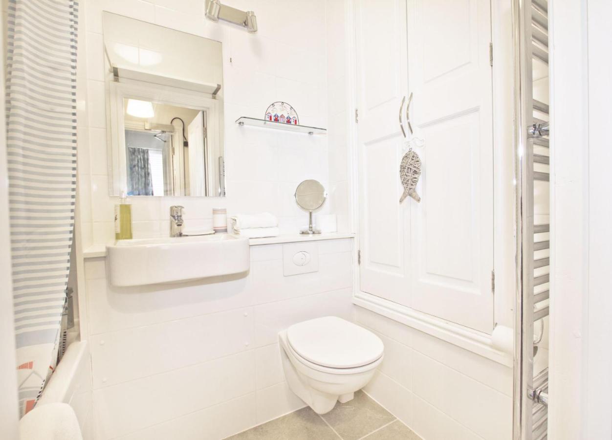 Beautiful Aberdovey Seafront Apartment 2 Aberdyfi Exterior foto